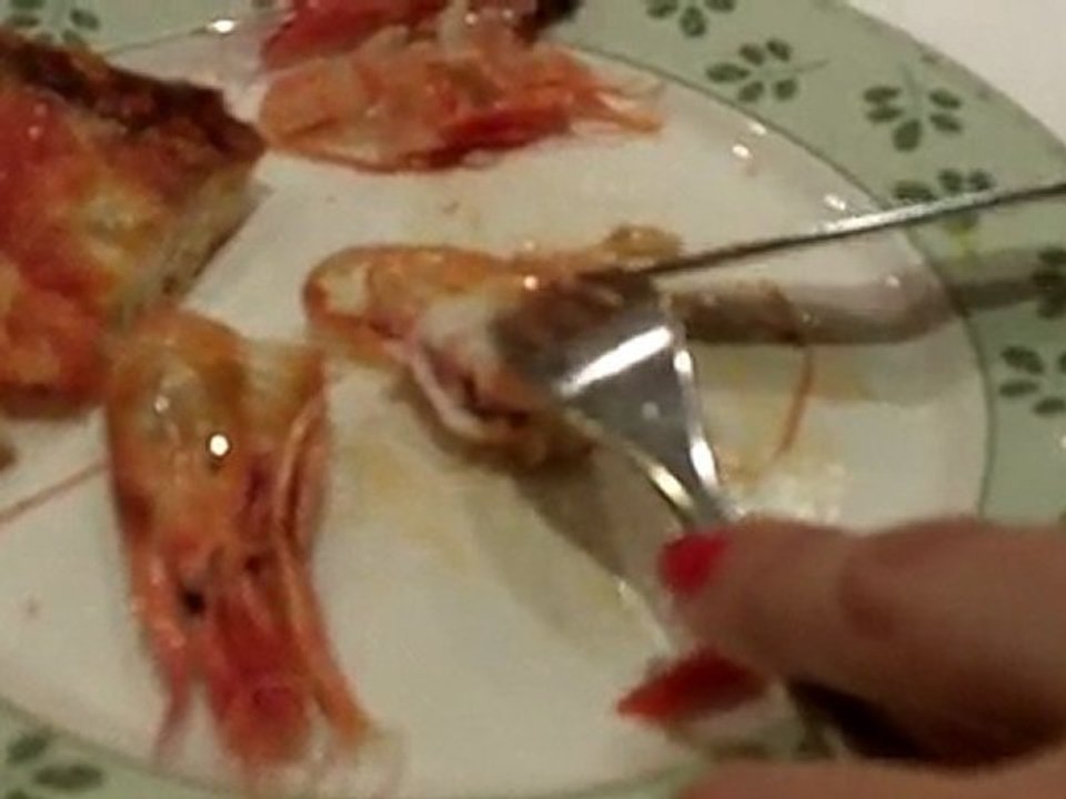 Comment décortiquer les crevettes avec classe en moins de 30 secondes ?