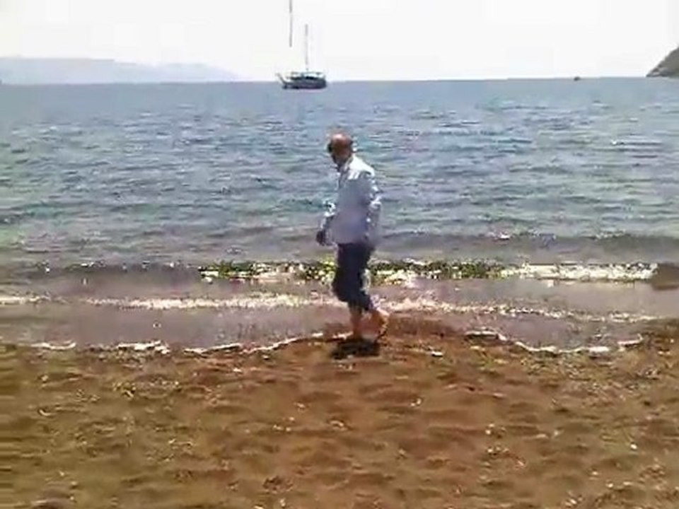 VID 00124-20110521-1245