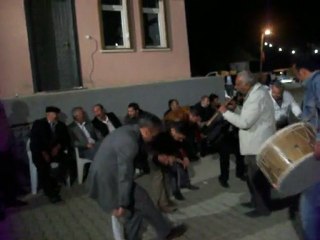 Ağır Üç Ayak Halayı