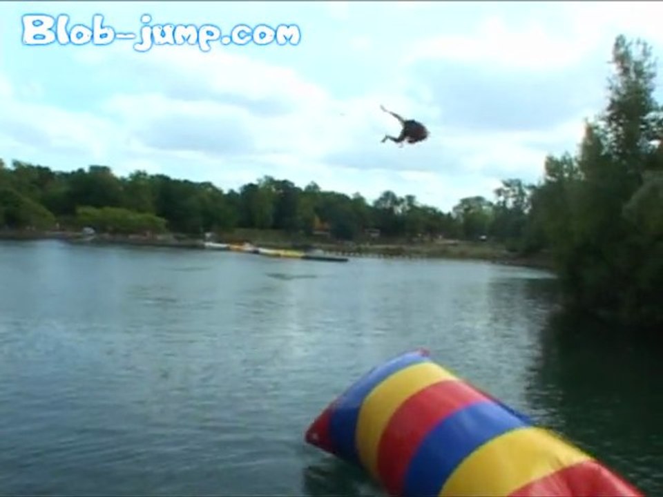 Le blob jumping  débarque en France !