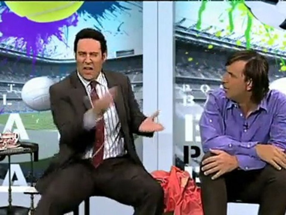 TV3 - Crackòvia - "Point ball": Roncero amb el Manchester