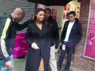 Jennifer Hudson's Aussie Avoidance