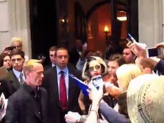 Lady Gaga Hangs With Fans