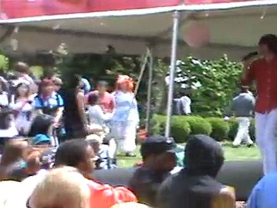 Sakura Matsuri NYC 05-01-2011: Mario Bueno - COLORS