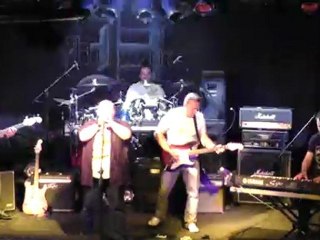 DELUXE - "Moje przeznaczenie" live Graffiti Lublin 20.05.2011