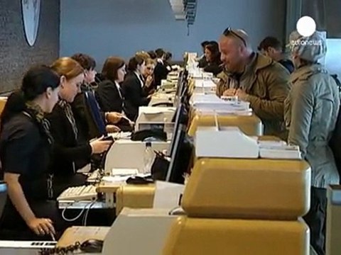 Flights are cancelled as ash cloud reaches UK