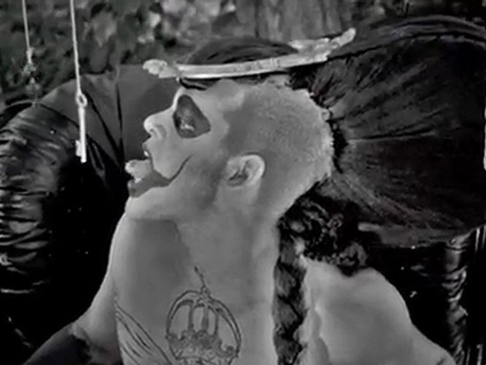 Born This Way French This Way Concours Lady GAGA