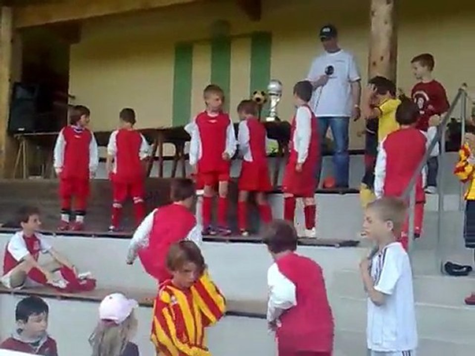Tournoi de foot U11 de Pluzunet le 21 Mai 2011 - le CSR garde son trophée !