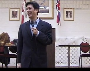 Karate Motivational Speaker Teaches Ladies Tiger Claw Strike