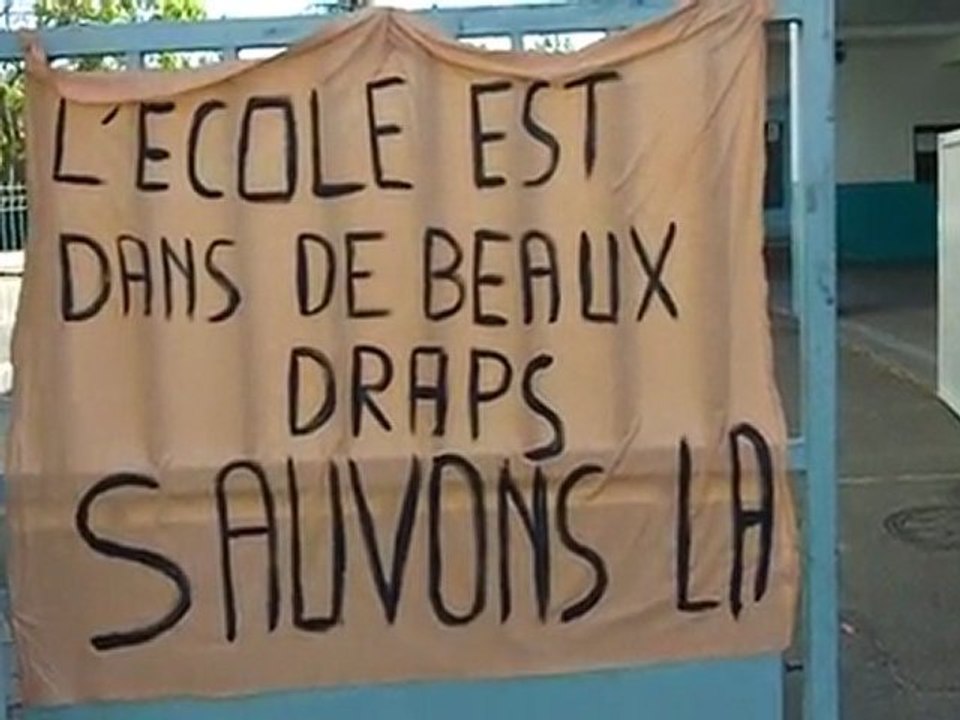 L'école dans de beaux draps