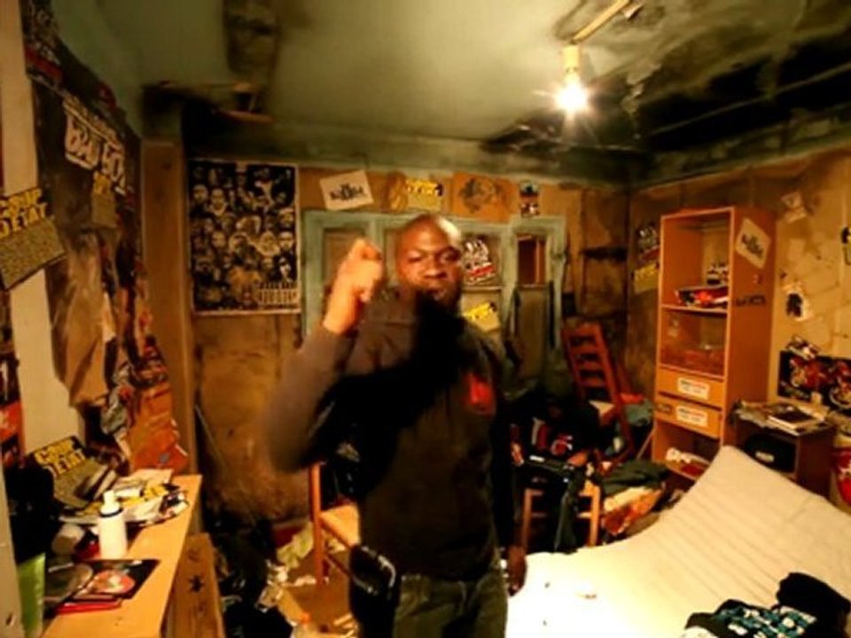 SMS 01 # 44 # DOUMASSACRE