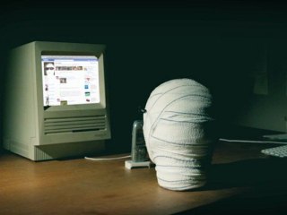 Décapité par un hélicoptère; il a survécu. Insoutenable selon Morandini.