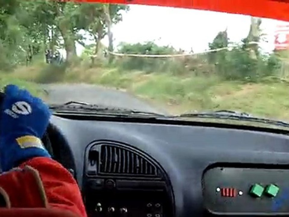 delabriere ludo et damien rallye de mezidon 2011 sur saxo n2 es 1