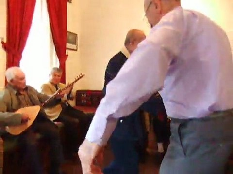 Ankara İle keskinin arası (Türkü Oyun havası ) ekleyen Haluk Balaban.