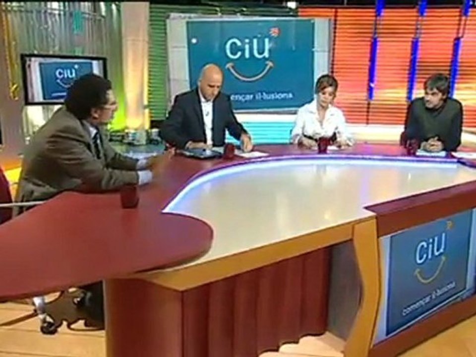 TV3 - Divendres - La comunicació política de campanya