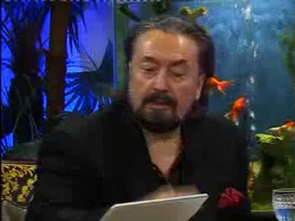 Allah münafıklara kafalarındaki münafıkane sistemden dolayı bela verir