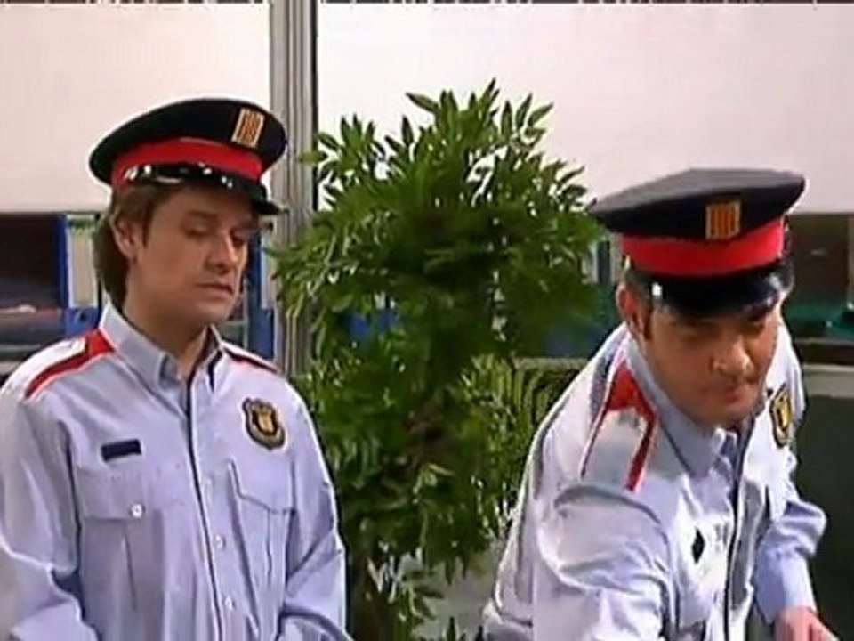 TV3 - Polònia - Saura ha d'entregar la placa i l'arma