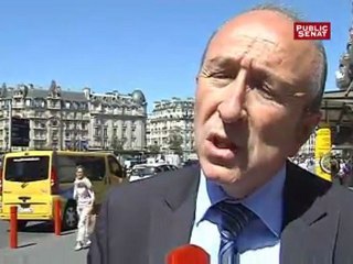 Collomb attend la "petite fumée rose" au PS… "comme au Vatican"