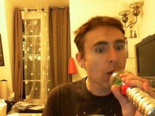 Wiwi égratigne "no more"