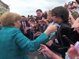 Arrivées de Barack Obama et Angela Merkel au sommet du G8