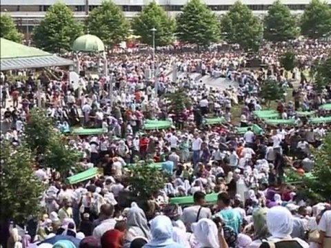 Serbia arrests wartime military chief Ratko Mladic