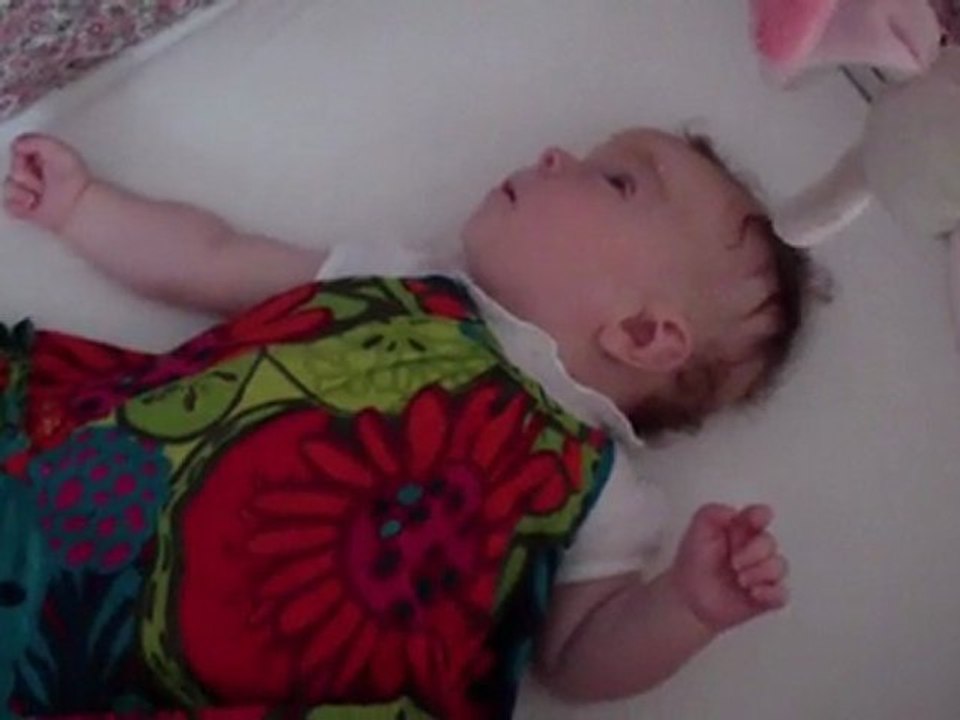 26-05-2011 dans son lit après la sieste