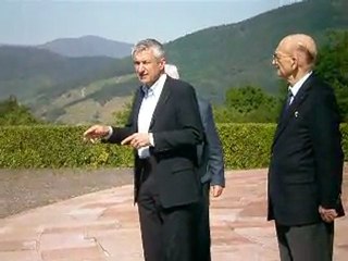 mai 2011 dépôt de gerbe de l'Amicale de la 1ère Division française libre à la nécropole de Sigolsheim