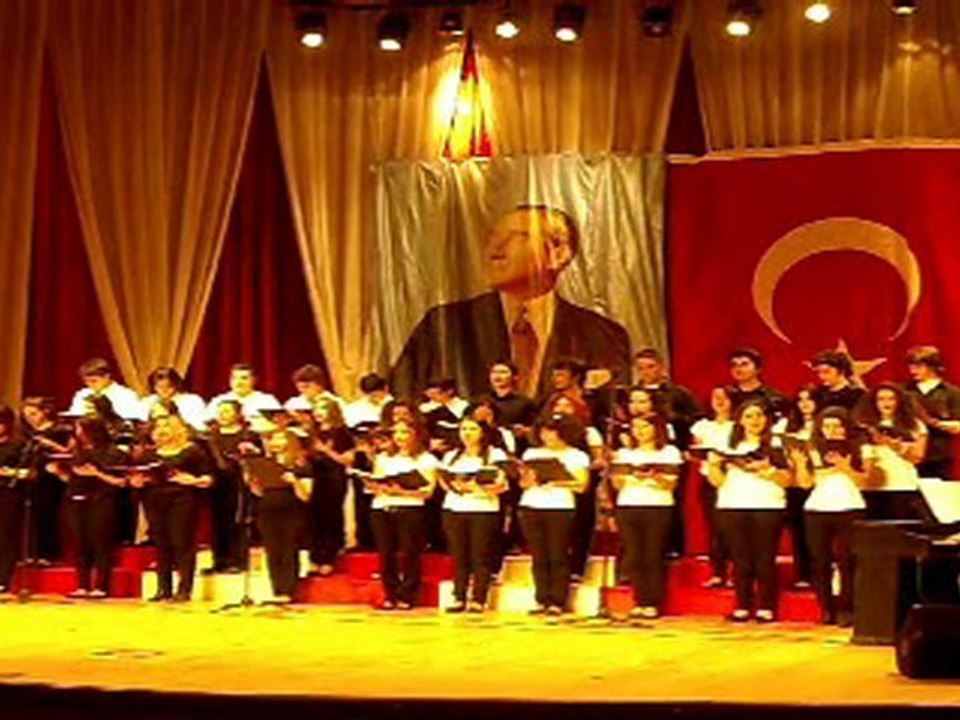 ÖZEL MODA MİMAR SİNAN GÜZEL SANATLAR ANADOLU LİSESİ 2010-11 YIL SONU GÖSTERİSİ - BAĞLARBAŞI KÜLTÜR MERKEZİ - BATI MUZIGI KOROSU