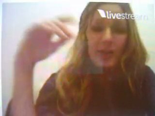 Paula Twitcam 3 - 26 de Mayo 2011