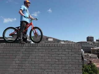 Bike : Danny MacAskill plays Capetown