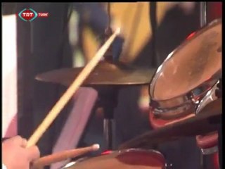 EROL PARLAK   GEL YANIMA GEL ( O ŞİRİN SÖZLERİNE)