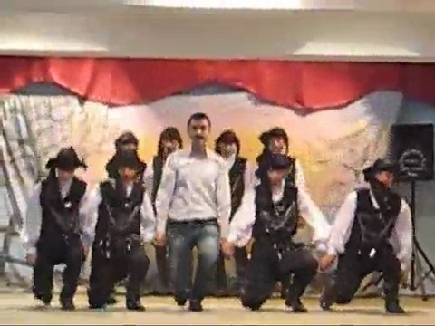 AHMET CAN BALİ LİSESİ 19 MAYIS 2011 FOLKLÖR GÖSTERİSİ