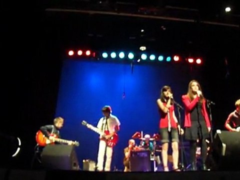 New York avec toi ( Telephone ) Fete du College au Théatre de Mont de Marsan