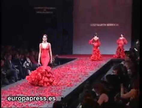 Vicky Martín Berrocal con aire flamenco