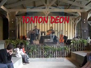Tonton Déon aux "Petites Lessives" 2011
