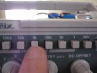 8 gbf fréquence ajuster oscilloscope