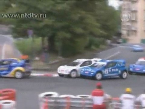 Во Франции проходит первый Гран-при электромобилей