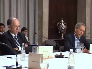 O Brasil e a Crise - melhores momentos 2/3)