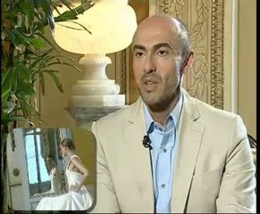 Manuel Mota, diseñador estrella de 'Pronovias'