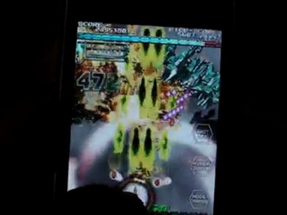 Dodonpachi Daifukkatsu sur iPhone 3GS