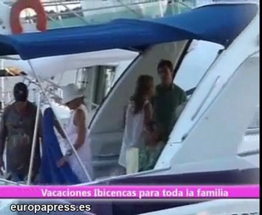 Carla Goyanes, felizmente enamorada