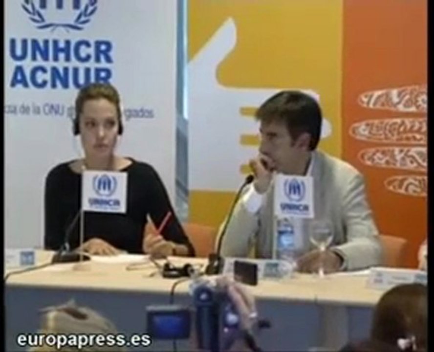 Brad Pitt y Angelina Jolie adoptan una niÃ±a