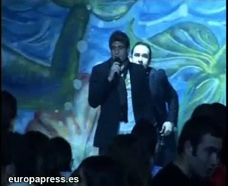 EfrÃ©n se deja querer por sus fans