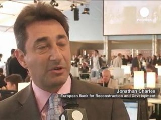 G8 announce aid package for Egypt and Tunisia