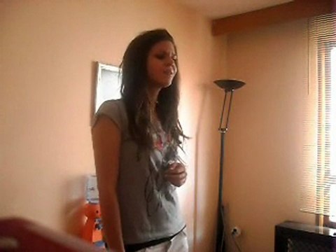 Cemre Akçam-Canlı Performans