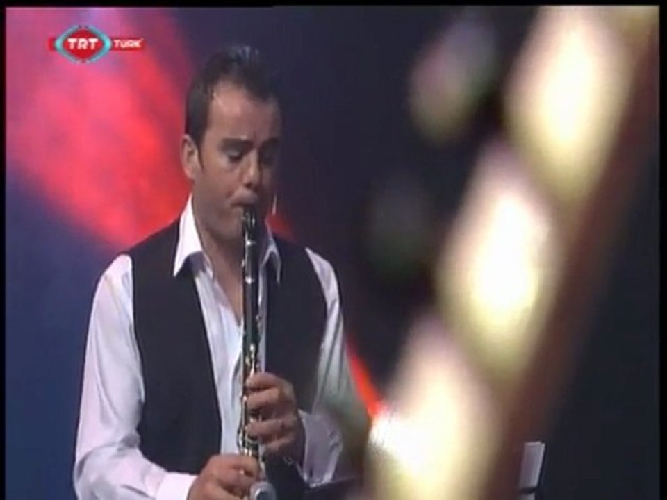 CENGİZ ÖZKAN ALLI GELİN  TAŞBAŞINI YOL EDER