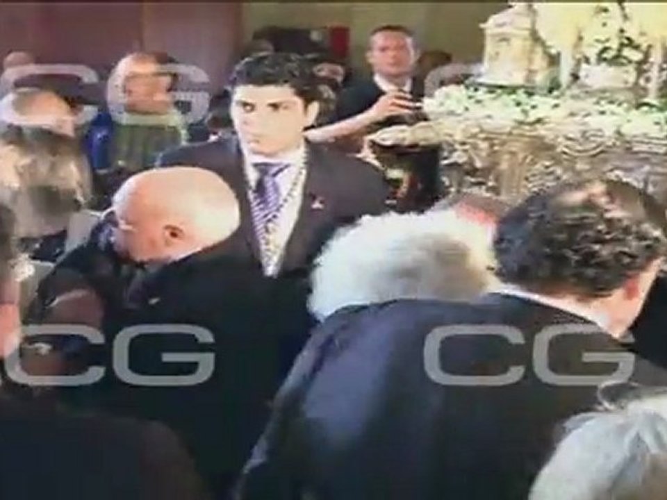 La Duquesa acude al Cristo de los gitanos