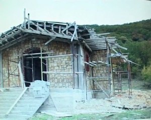 VAKIF CAMI ARAZISI UZERINE KILISE YAPILIYOR