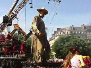 Royal de Luxe à Nantes : le Géant marche !