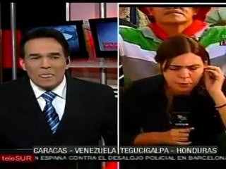 Centenares de personas aguardan llegada de Zelaya a Honduras